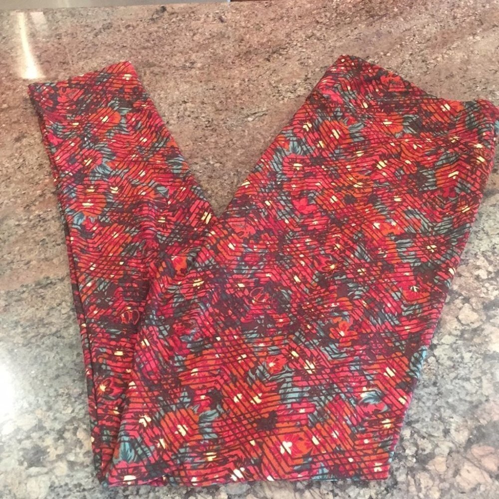 TC NWOT LuLaRoe Leggings AA12 4540